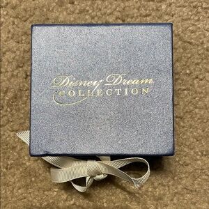 Disney Dream Collection- 14k Gold Diamond Studded Earrings.